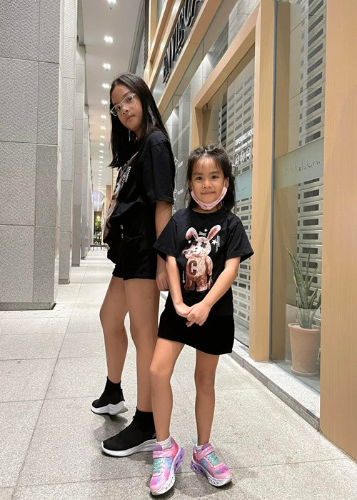 Đợi khi bé Zoey cứng cáp hơn, Phạm Quỳnh Anh sẽ đưa Tuệ Lâm và Tuệ An đi chơi bù.