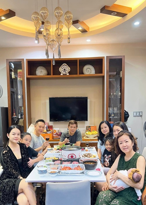 Phạm Quỳnh Anh sinh con gái thứ ba hồi tháng 7/2022.