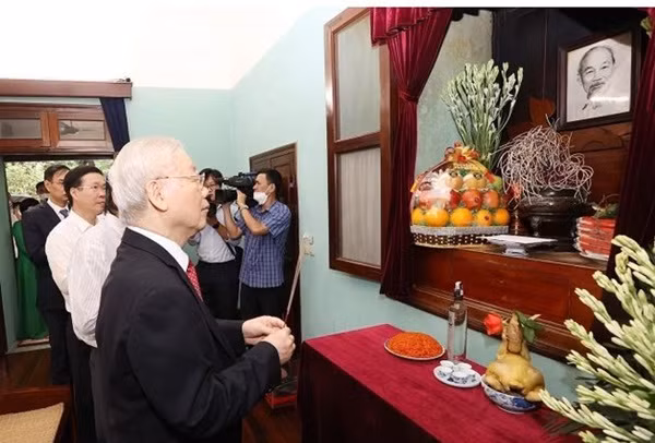 77 nam Quoc khanh: Tong Bi thu dang huong tuong niem Chu tich Ho Chi Minh