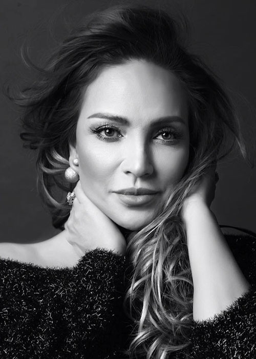 Trước khi đến với Phương Uyên, Thanh Hà có đường tình duyên khá lận đận. Thanh Hà cho biết, năm 23 tuổi, cô có hôn ước với một người nghệ sĩ, và chưa đến 1 năm thì chia tay bởi cả hai còn quá trẻ. Ảnh: FBNV