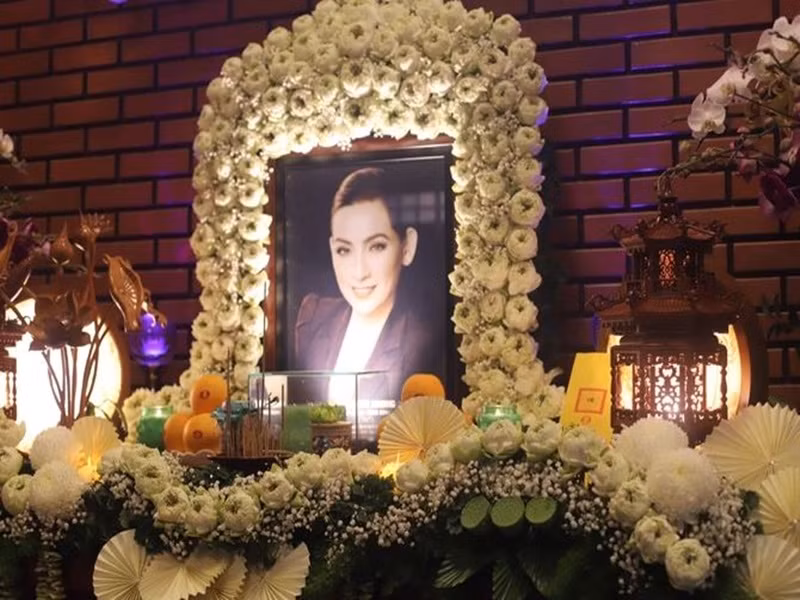 Giỗ đầu của nữ ca sĩ Phi Nhung vừa diễn ra tại Việt Nam và Mỹ. 1 năm trước, nữ ca sĩ qua đời vì COVID-19. Ảnh: Dân Trí