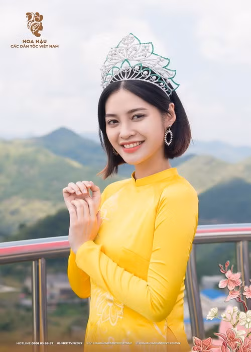 Giống Thùy Tiên, Nông Thúy Hằng cũng bị réo tên. Trước những thắc mắc kém duyên của của cư dân mạng, Thúy Hằng phản hồi rằng cô không liên quan đến sự việc đang gây xôn xao. Ảnh: FBNV