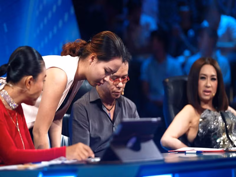 Chia sẻ về vợ, nhạc sĩ Đức Huy cho biết, anh thích Huỳnh Thư vì tính cách trung thực, có sao nói vậy dù đôi khi khiến người nghe mếch lòng và luôn trăn trở làm sao giữ cho gia đình luôn yên ấm, trọn vẹn. Ảnh: Dân Việt