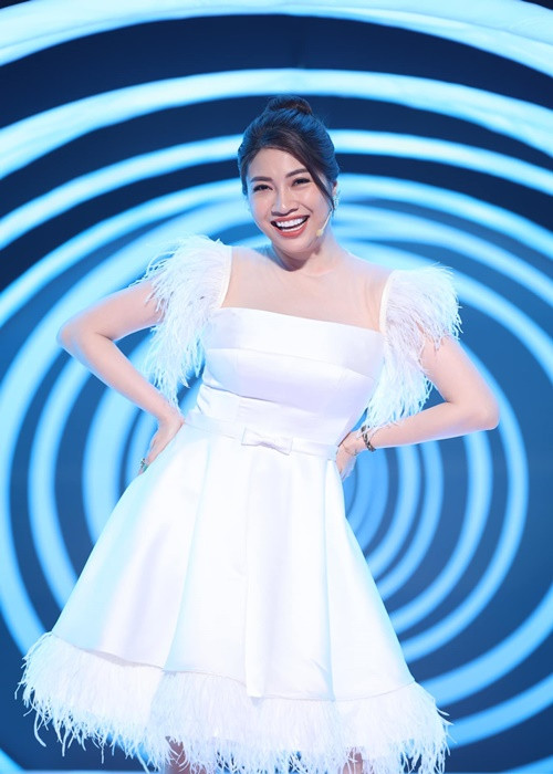 Câu chuyện tố qua lại giữa Pha Lê và bác sĩ Chiêm Quốc Thái hiện tại vẫn là đề tài khiến dư luận bàn tán.