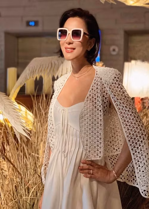 Nguyễn Cao Kỳ Duyên thấy bản thân vẫn y hệt cách đây 20 năm, thậm chí còn cảm thấy khỏe hơn vì làm việc nhiều.