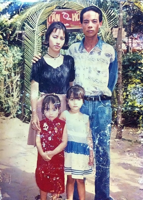 Ngày trẻ, mẹ của Thảo Vy xinh đẹp, ăn mặc sành điệu. Ảnh: FBNV