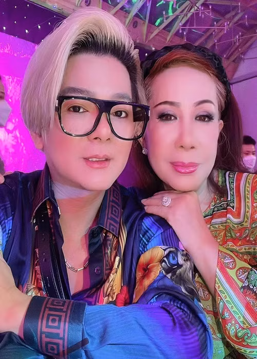 Vũ Hà thuận theo quan điểm “mang tiền về cho vợ". Ảnh: FBNV