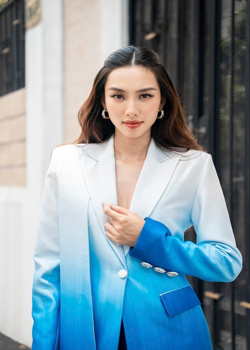 Chia sẻ về thu nhập của mình, Thùy Tiên cho biết: "Tiên nghĩ vấn đề thu nhập, lương bổng khá nhạy cảm nên Tiên nghĩ mình không nên trả lời vấn đề này". Ảnh: FBNV