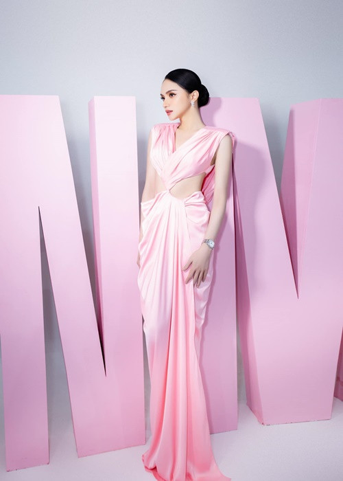 Nữ ca sĩ chuyển giới trở lại đường đua âm nhạc khi phát hành MV mới vào ngày 25/9 tới đây.