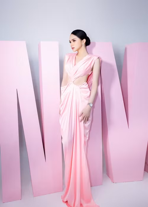 Nữ ca sĩ chuyển giới trở lại đường đua âm nhạc khi phát hành MV mới vào ngày 25/9 tới đây.