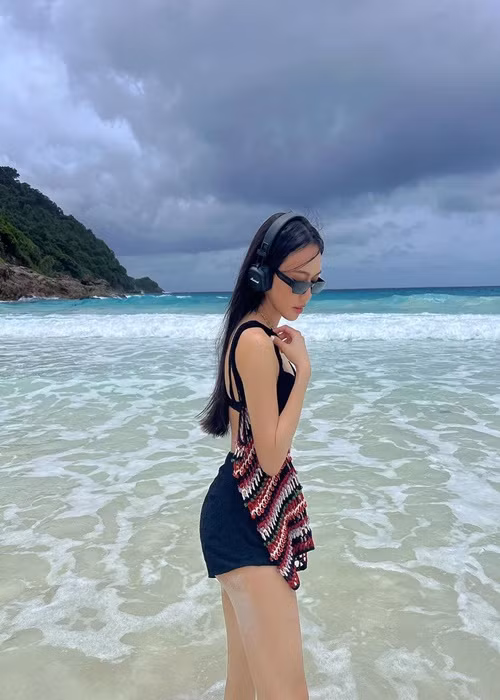 Sau tin đồn sinh con, bà xã Anh Tú được khen ngợi mặn mà hơn xưa.