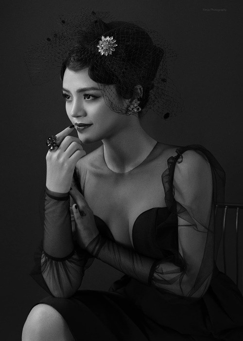 Nữ diễn viên từng vướng nghi vấn sửa cằm khi để lộ phần cằm nhọn hoắt, dài ngoằng.