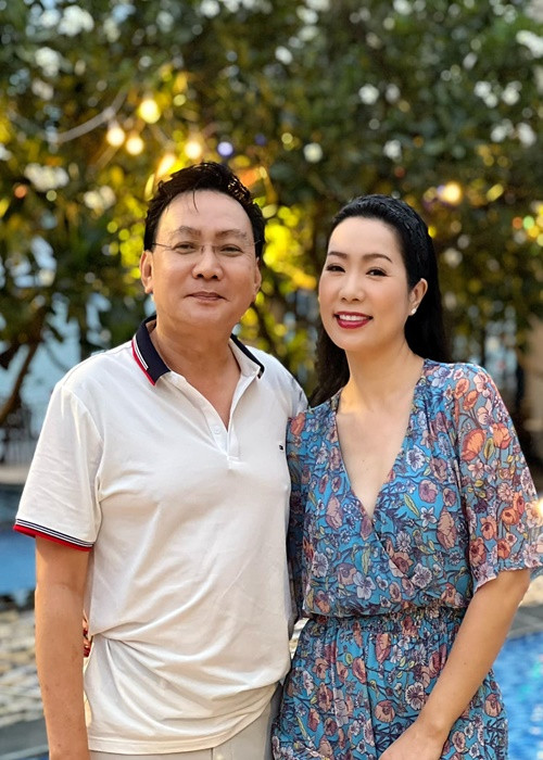 Vì quá yêu Trịnh Kim Chi, doanh nhân Trấn Phương chấp nhận ở rể tại Việt Nam, coi bố mẹ vợ như bố mẹ đẻ. Ảnh: FBNV