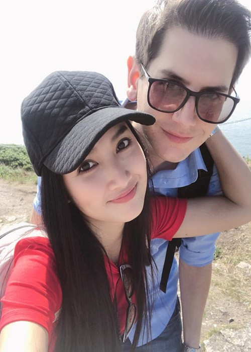  Quỳnh Lam hẹn hò Alex Selcoe trong 11 năm qua. Chuyện tình đẹp như mơ của nữ diễn viên được nhiều người ngưỡng mộ.