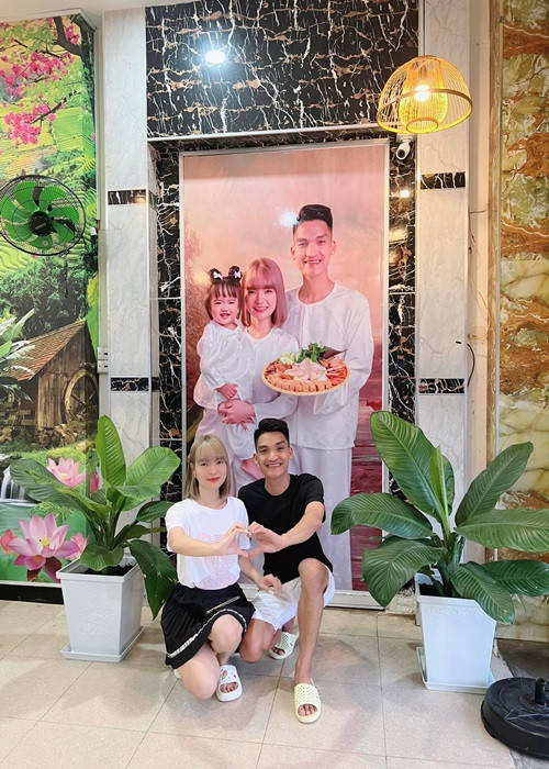 Từ tay trắng, cặp đôi hiện tại sở hữu đến 9 quán ăn.