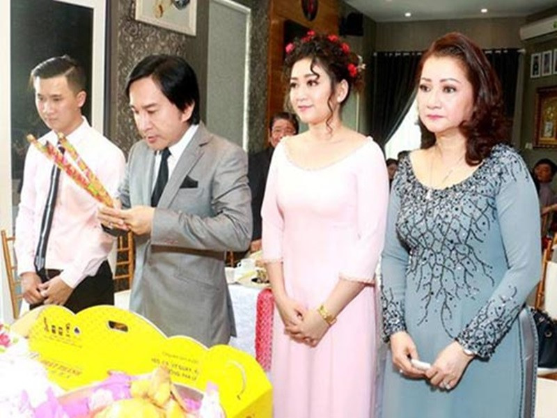 Vợ đầu của Kim Tử Long sở hữu nhan sắc mặn mà ở tuổi trung niên. Ảnh: Dân Việt