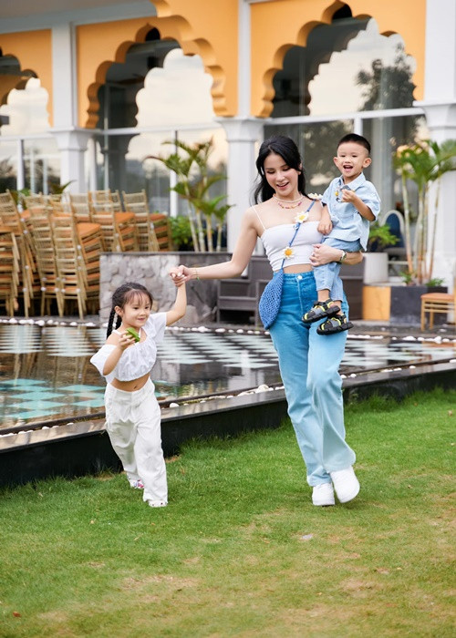 Chia sẻ với Phụ nữ Việt Nam, nữ người mẫu xác nhận cô và thiếu gia Đức Phạm sẽ ra tòa vào cuối tháng 9/2022 để giải quyết tranh chấp tài sản sau 3 lần hòa giải nhưng không đạt được thỏa thuận. Ảnh: FBNV