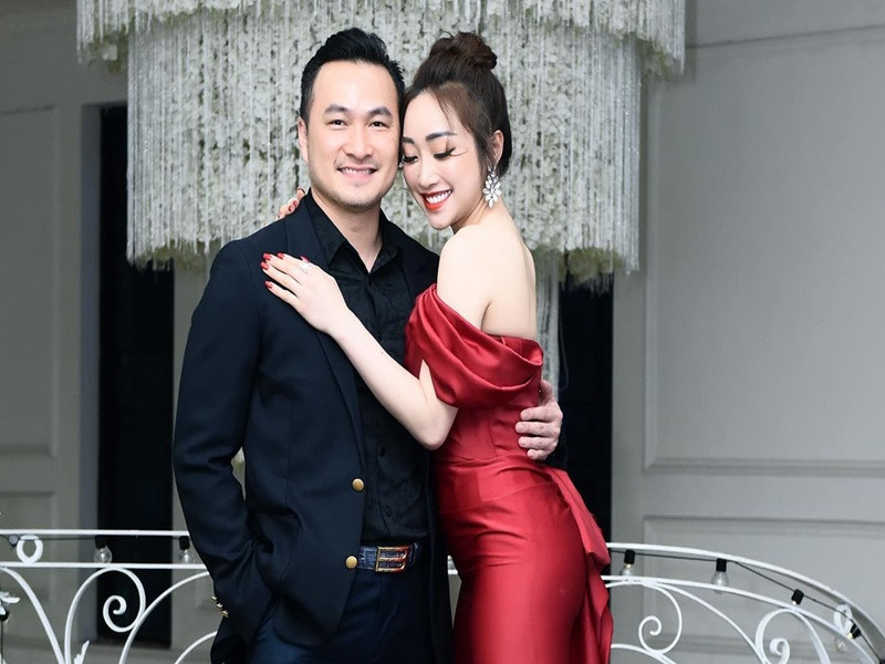 Sau 2 lần đò, có một con riêng, Chi Bảo đến với Lý Thùy Chang. Nam diễn viên hơn người bạn đời đến 16 tuổi. Vì khoảng cách tuổi tác giữa Chi Bảo và Thùy Chang, gia đình Thùy Chang từng khá “sốc”. Ảnh: Người đưa tin