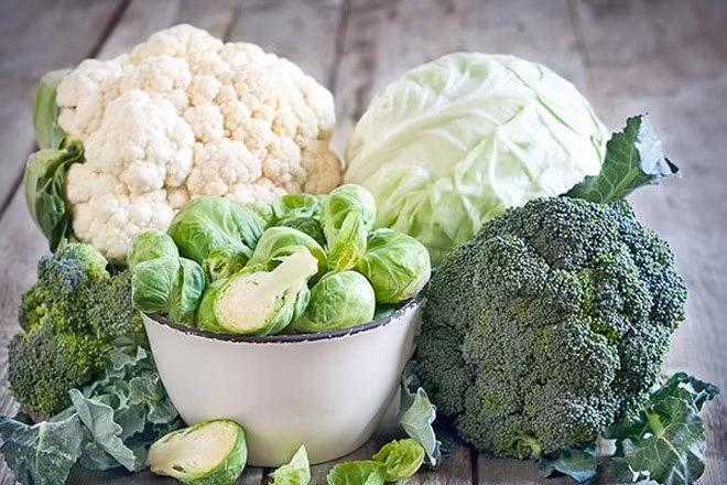 Bat ngo loai rau duoc chuyen gia tuoi tho ca ngoi