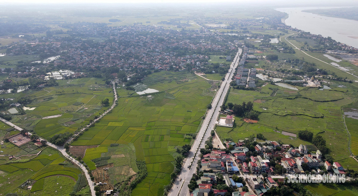  Cầu Vĩnh Thịnh có ý nghĩa rất quan trọng bởi cây cầu là điểm kết nối các đô thị vệ tinh, khu công nghệ cao, điểm du lịch để góp phần thúc đẩy giao thương hàng hóa giữa các tỉnh Tây Bắc với Thủ đô, các tỉnh Đồng bằng Bắc Bộ và cả nước. Qua đó tạo động lực phát triển kinh tế, văn hoá, xã hội và thu hẹp khoảng cách phát triển của khu vực Tây Bắc so với mặt bằng chung của cả nước.