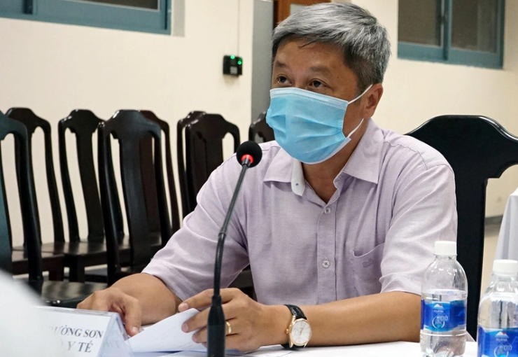 Với chiến lược này, chỉ trong vòng 1-2 tuần, dịch tại TP HCM đã giảm xuống rõ rệt. Và đến cuối tháng 10/2021, cuộc chiến chống COVID-19 cam go của Thứ trưởng Nguyễn Trường Sơn và hàng chục nghìn đồng nghiệp mới tạm kết thúc. Ảnh: VTV. 