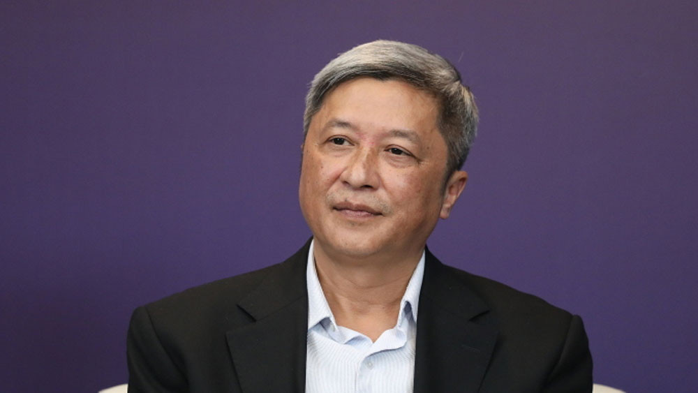 Cụ thể, theo báo Dân Việt, từ 30/1/2020 đến 24/8/2021, ông Sơn là Phó Trưởng ban của Ban Chỉ đạo Quốc gia phòng chống dịch COVID-19, từ ngày 24/8/2021 là thành viên Tiểu ban Y tế của Ban Chỉ đạo. Ông có 4 lần đảm nhiệm vị trí Trưởng Bộ phận thường trực đặc biệt chống dịch COVID-19 của Bộ Y tế tại Đà Nẵng (tháng 7/2020), Bắc Giang - Bắc Ninh (tháng 5/2021), TP HCM (lần 1 vào tháng 2/2021 và lần 2 vào tháng 6/2021). Ảnh: Báo Bắc Giang. 