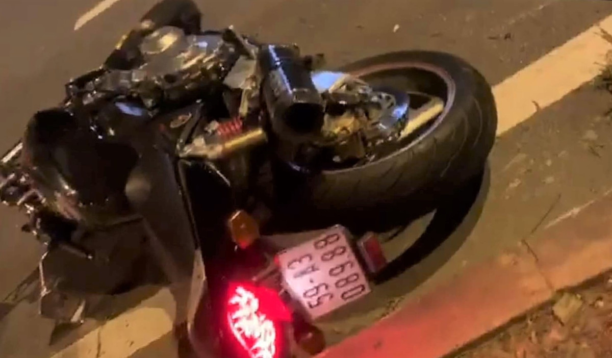 Nguoi dan ong chay moto 400 phan khoi chet tren dai lo o Sai Gon-Hinh-2