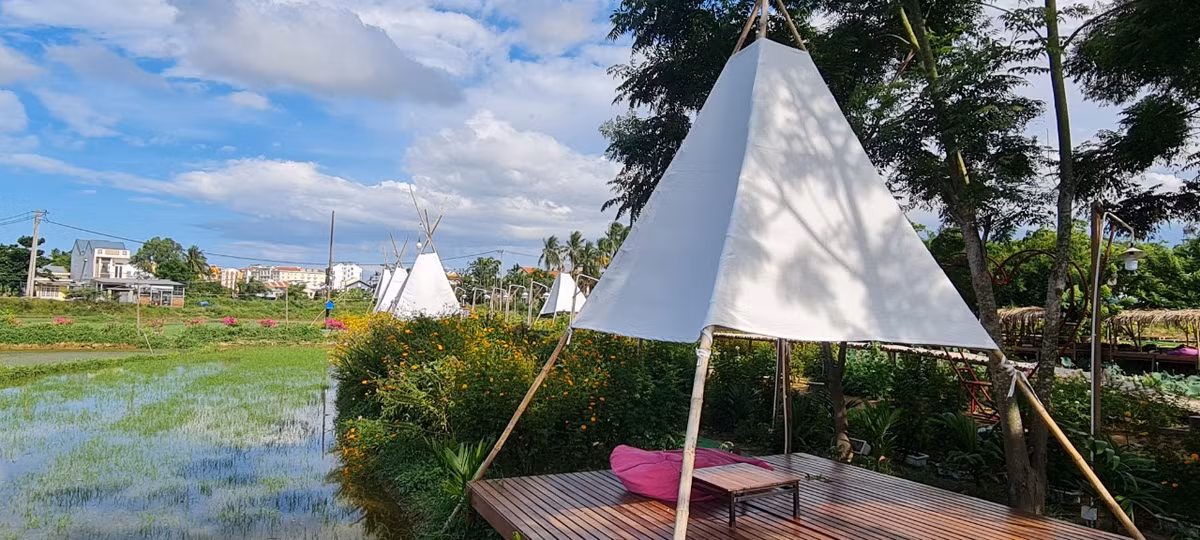 Đây là địa điểm nghỉ ngơi, thư giãn độc lạ được nhiều bạn trẻ yêu thích.