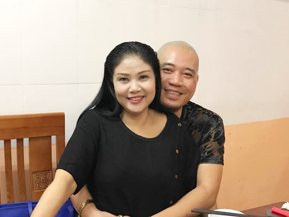 Sau 1 lần đò và có một cậu con trai, NSND Thanh Ngoan gắn bó với người chồng kém 7 tuổi, làm ngành xây dựng. Anh rất thấu hiểu và thông cảm cho vợ, đặc biệt là thời gian Thanh Ngoan làm lãnh đạo Nhà hát chèo Việt Nam. Suốt ngày bận rộn với công tác quản lý và biểu diễn, hầu như không làm được việc nhà nhưng chồng NSND Thanh Ngoan luôn vui vẻ, tạo điều kiện để vợ hoàn thành xuất sắc nhiệm vụ.