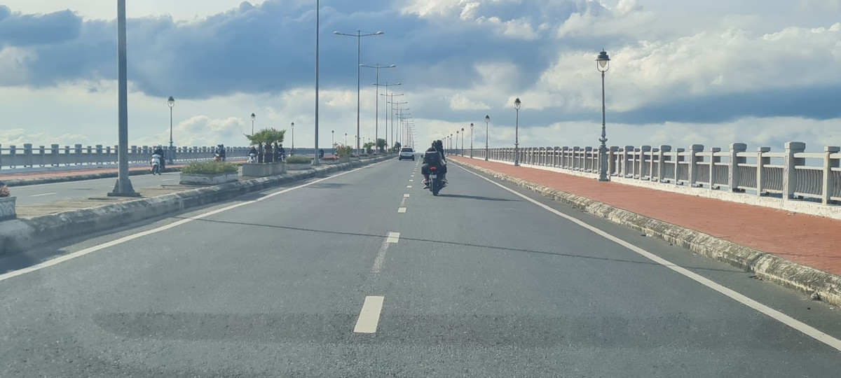 Quy mô chiều dài toàn tuyến cầu Cửa Đại là 18,3 km, gồm: Phần cầu rộng 25,5 m, dài 1.481 m bắc qua hạ lưu sông Thu Bồn nối TP. Hội An với các huyện Duy Xuyên, Thăng Bình, TP. Tam Kỳ; phần đường dẫn hai đầu cầu có mặt cắt ngang 38 m, dài 16,8 km, điểm đầu nối đường ven biển Đà Nẵng- Hội An, điểm cuối là xã Bình Đào, huyện Thăng Bình.