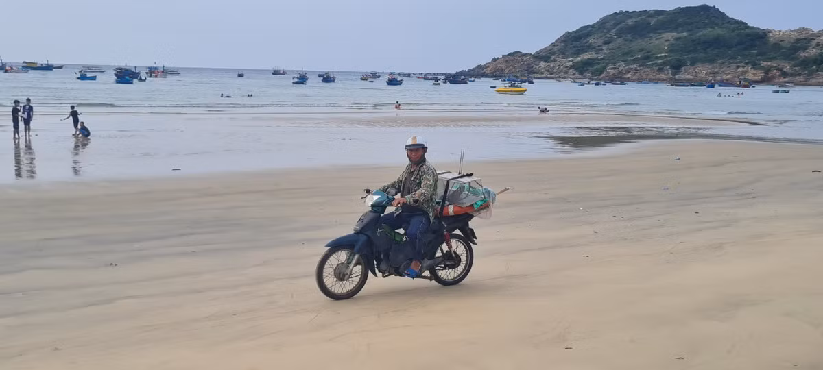 Từ một làng chài nghèo ở vùng bán đảo TP. Quy Nhơn, Nhơn Lý đã có bước chuyển mình ngoạn mục, trở thành một điểm đến hấp dẫn của nhiều du khách.