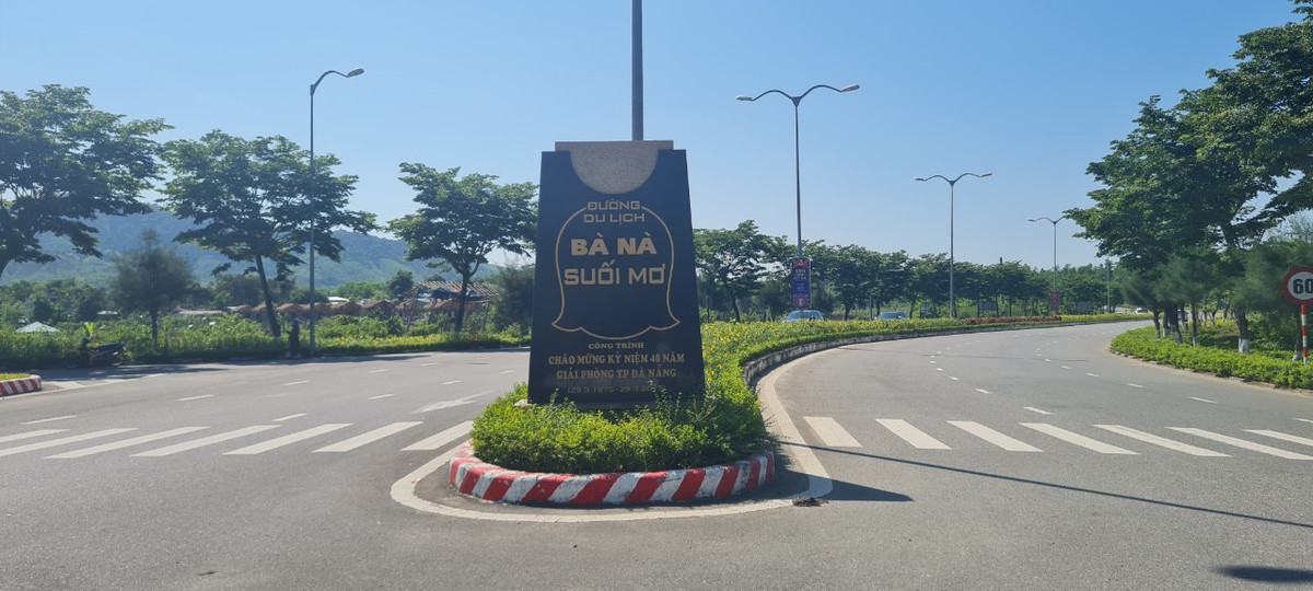 Bà Nà - Suối Mơ là tuyến đường đô thị duy nhất ở Việt Nam hoàn toàn không có nhà ở hai bên đường.