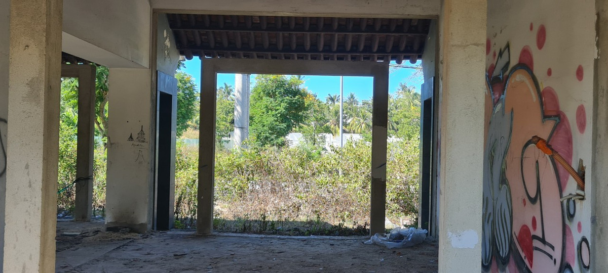 Các tài sản được thông báo đấu giá thuộc sở hữu của ông Lê Văn Vĩnh và Công ty CP Nhà Việt Nam Vinahouse. 