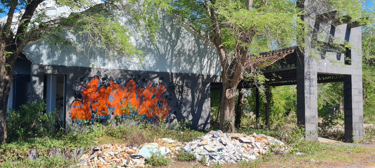 Mới đây, Công ty Đấu giá hợp danh tài chính và giá cả Quảng Nam và Cục Thi hành án dân sự tỉnh Quảng Nam đã thông báo đấu giá tài sản là quyền sử dụng đất và tài sản gắn liền trên đất tại thửa đất Khu dân cư thôn 1, xã Điện Dương, huyện Điện Bàn (nay là khối phố Hà My Đông A, phường Điện Dương, thị xã Điện Bàn), tỉnh Quảng Nam.