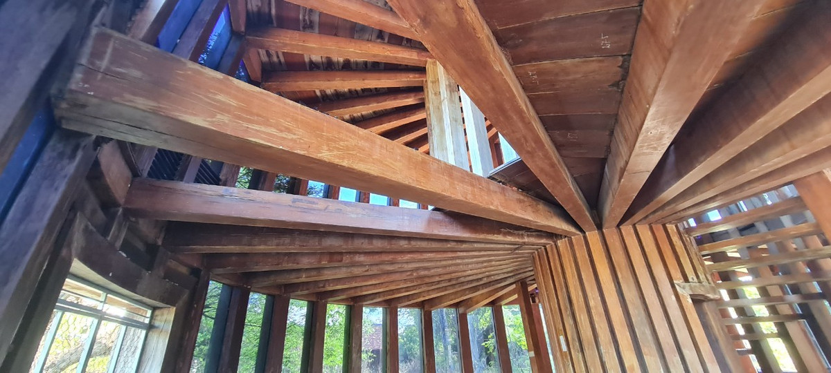 Một người dân sống gần đây cho biết, theo dự kiến ban đầu, sẽ có 2 tòa tháp hình nơm cá được xây dựng cạnh nhau theo mô hình tháp đôi.