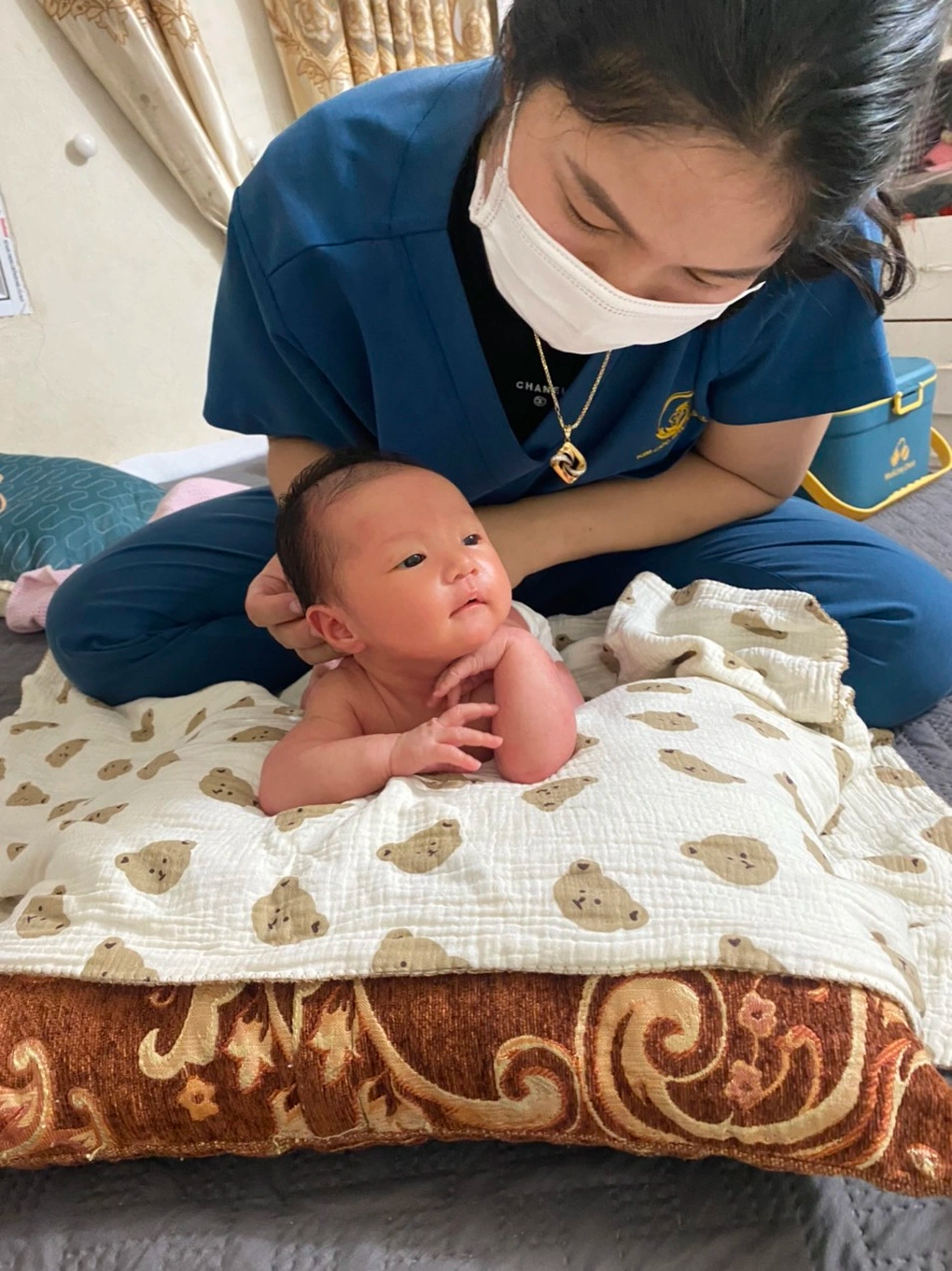 No ro dich vu cham soc me va be sau sinh