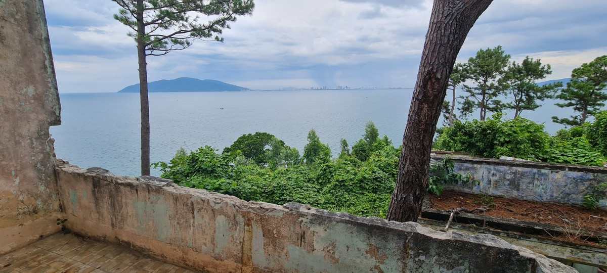 Nơi này chắc hẳn đã từng là một điểm dừng chân thú vị với phong cảnh tuyệt đẹp.