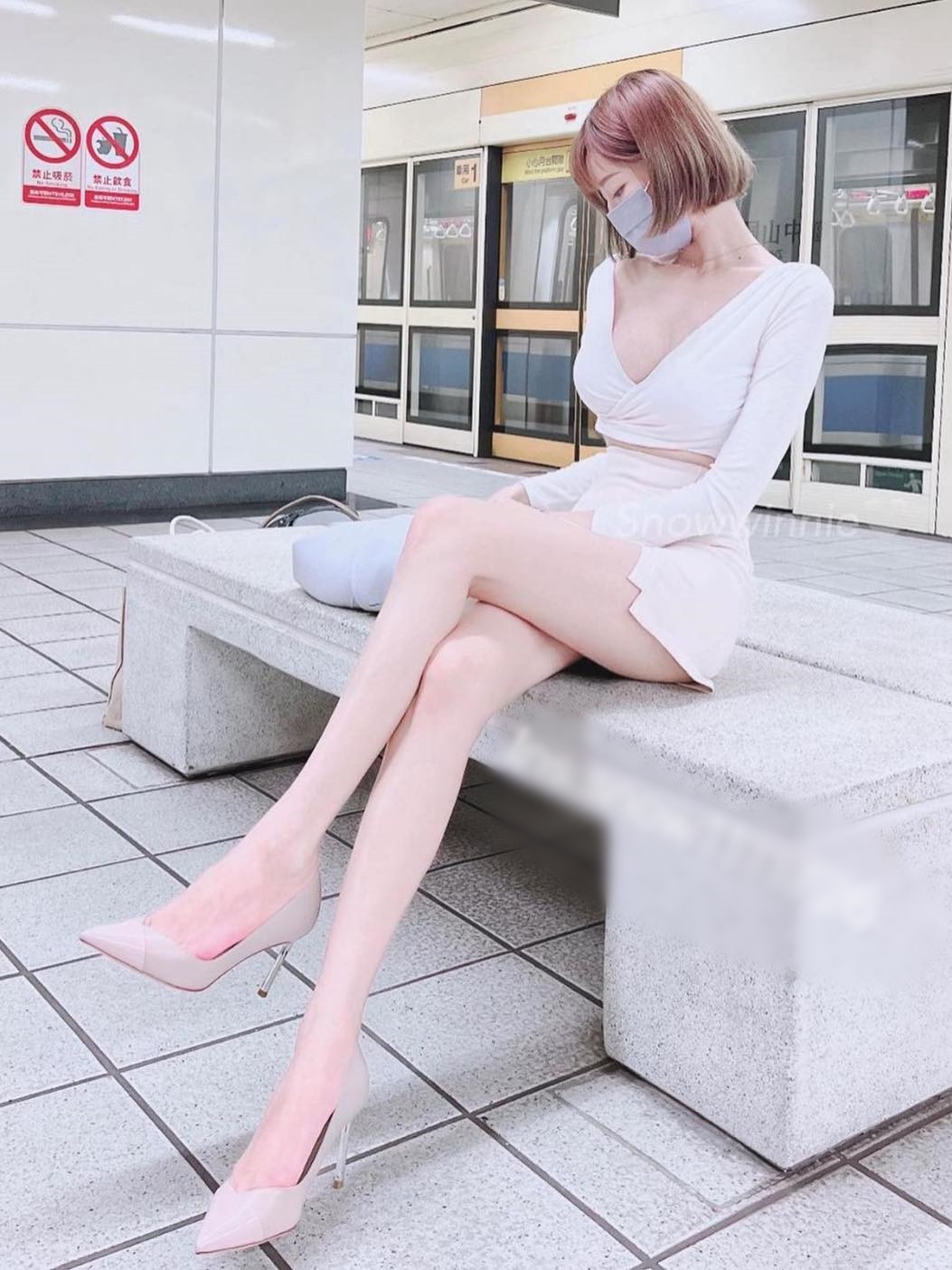 Những năm gần đây, cô nàng đam mê múa cột, sau khi tập luyện thường xuyên, thân hình ngày càng nuột nà, đẹp hơn.