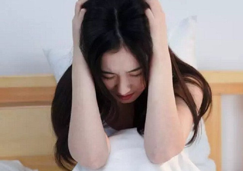 Nu sinh dai hoc bi chan doan HIV va su that dau long