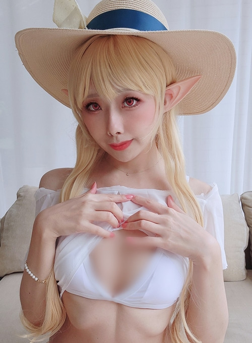 Ganna Ping, người Đài Loan, là một trong những hot girl mới nổi đang gây được sự chú ý của dư luận. (Nguồn ảnh: IG)