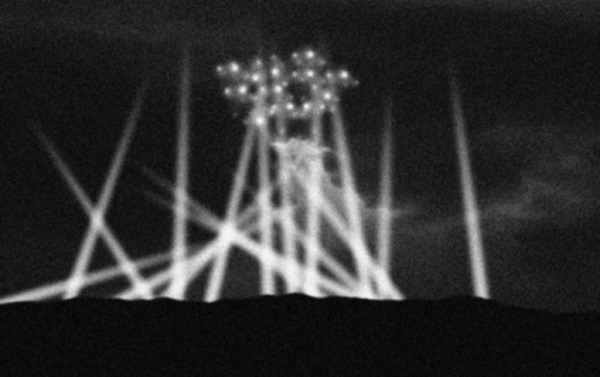 Một số người cho rằng, đó là một vụ chạm trán với UFO. Các tin đồn cho rằng hai đĩa bay bị rơi đã được tìm thấy, một trên biển và một trên ngọn núi San Bernardino, cho thấy chúng có nguồn gốc ngoài Trái Đất. Tuy nhiên, không ai đưa ra được các bằng chứng tin cậy.