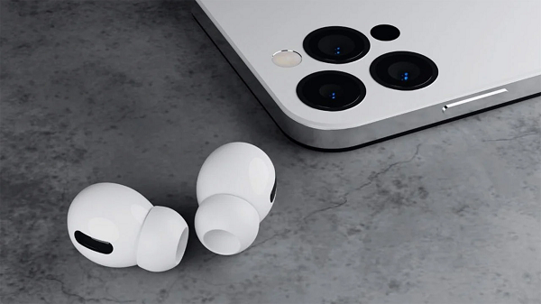 AirPods Pro 2 là một cái tên khác được kỳ vọng sẽ xuất hiện. Tai nghe true wireless cao cấp của Apple hứa hẹn sở hữu tính năng chống ồn chủ động thế hệ mới, hỗ trợ âm thanh lossless và sạc qua cổng USB-C.