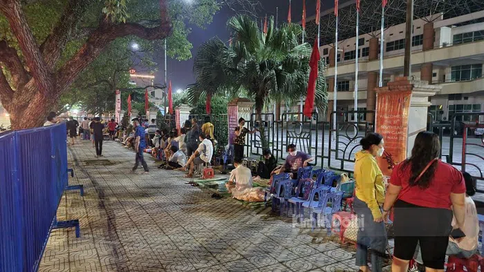Được biết, Ban Tổ chức đã quy định mỗi người chỉ được mua 2 vé/buổi thi đấu, không kèm trẻ em.