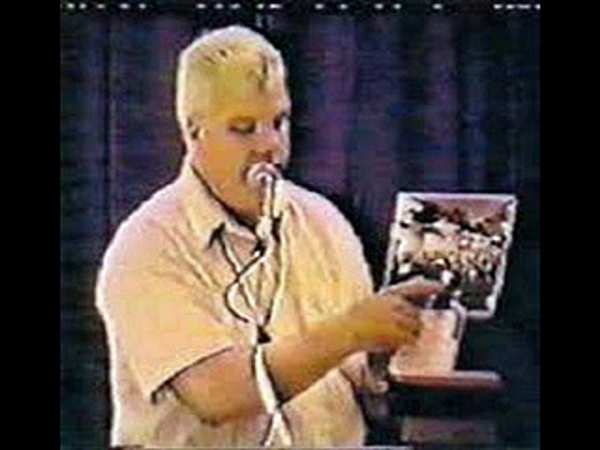 Tiến sỹ Frank Stranges đã viết một cuốn sách có tựa đề là “Kẻ Lạ Mặt ở Lầu Năm Góc” trong đó có đề cập đến buổi gặp mặt của ông với Thor. Schneider đã cho xem bức ảnh của một người đàn ông gọi là Thor trong một buổi thuyết giảng tại Triển Lãm Phòng Bị Quân Sự năm 1995.