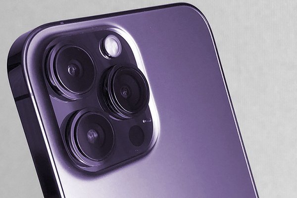 Có một chi tiết khá thú vị khác trên màn hình của iPhone 14 Pro Max chính là nó sẽ có kích thước 6,69 inch, tăng nhẹ so với 6,68 inch dựa trên báo cáo từ nhà phân tích Ross Young mô tả gần đây.