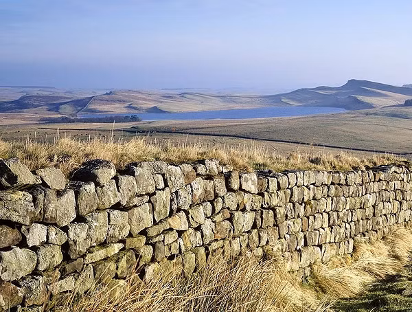 Đây cũng là thời kỳ mà các "ngôi làng ma" vừa được tìm thấy đã tồn tại. Việc phát hiện ra tàn tích các "ngôi làng ma" sẽ giúp cung cấp chi tiết về cuộc sống của người dân thời kỳ này, cách nền văn minh phát triển trong bối cảnh người La Mã xâm lược nhưng chưa thực sự kiểm soát được khu vực.