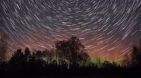 Người dân ở Nam Mỹ sẽ nhìn thấy ít sao băng hơn vì điểm phát sao băng sẽ thấp ở phía bắc, nhưng khá chắc chắn là Mặt Trời đã lặn khi bão sao băng diễn ra.