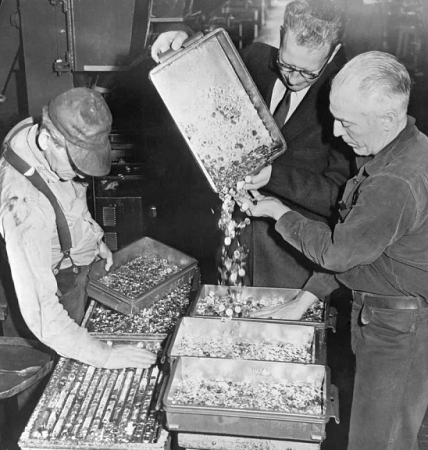 Năm 2013, một cặp vợ chồng đã tìm thấy một kho báu chứa đầy những đồng tiền trị giá khoảng 27 nghìn đô la. Nhưng do giá trị lịch sử, kho báu này hiện có giá 10 triệu đô la và được lên kế hoạch bán trên Amazon. Đã có nhiều dự đoán về việc ai đã từng là chủ sở hữu đích thực của kho báu nhưng vẫn chưa hề có lời giải đáp.