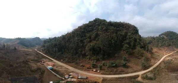 Theo các nhà khoa học, dựa trên các protein cổ đại, chiếc răng này thuộc về một đứa trẻ, có thể là nữ, trong độ tuổi từ 3,5 đến 8,5 tuổi, sống vào khoảng 164.000 đến 131.000 năm trước.