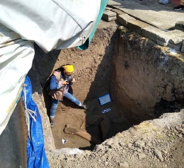 Vì vậy ông Morales đã lập tức thông báo với Viện Nhân chủng học và Lịch sử Quốc gia (INAH). Sau khi nhận được tin, các chuyên gia đã đến khai quật và phân tích.